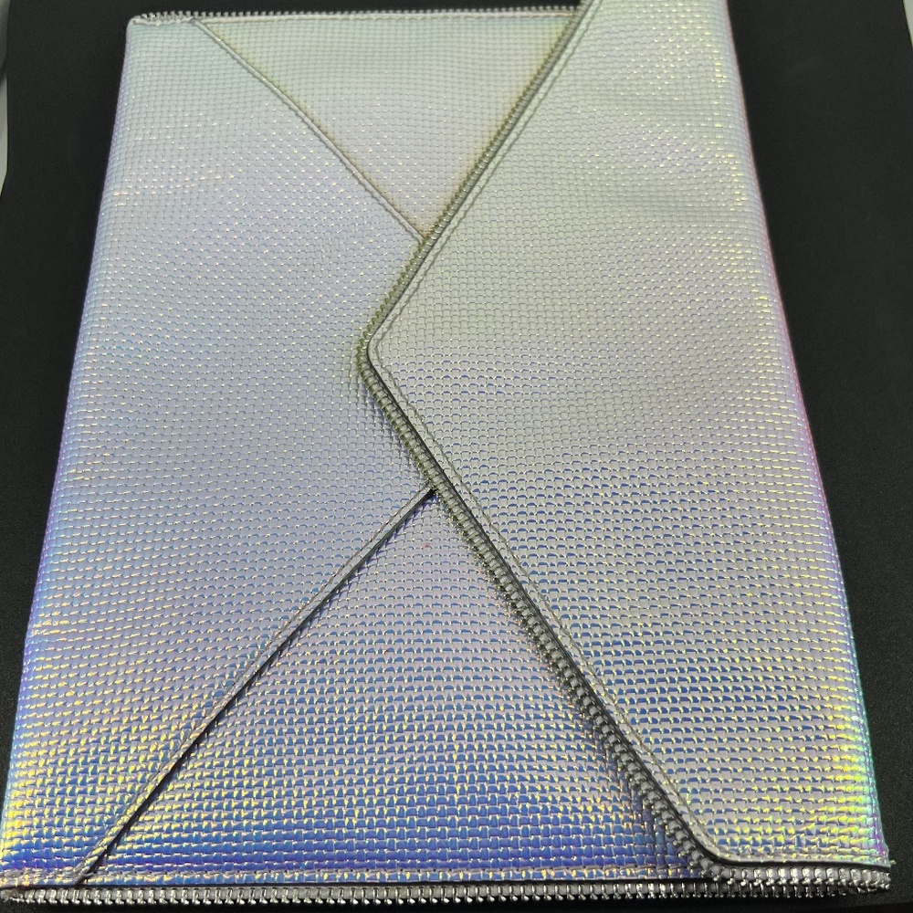 Rebecca Minkoff Silver Iridescent Textured Leather Leo Clutch